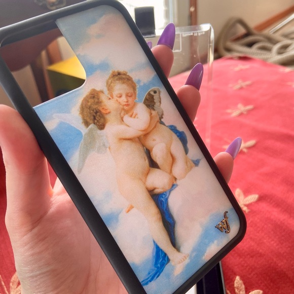 11 Pro Phone Case - Picture 4 of 5